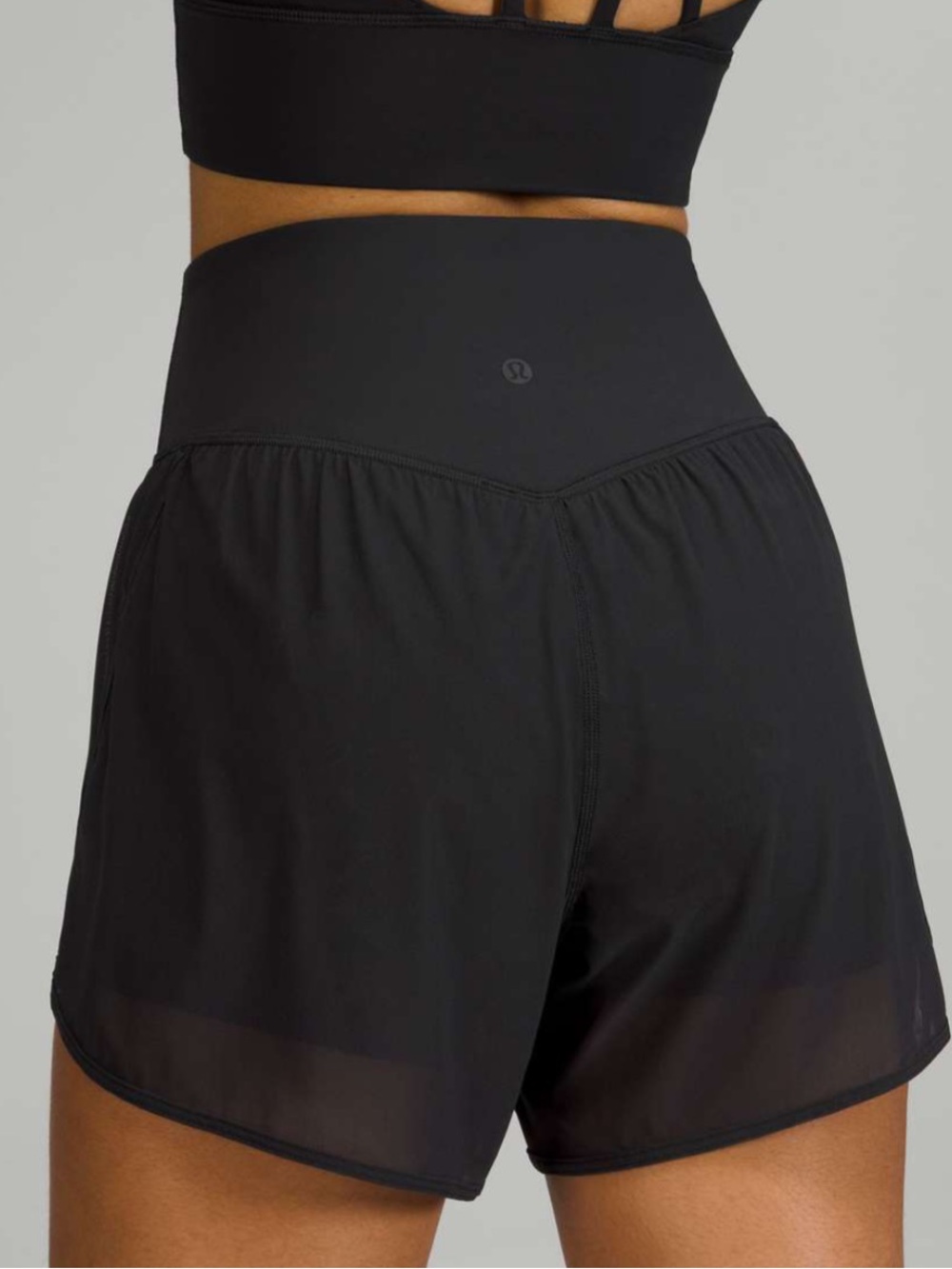🍋 lululemon athletica Nulu Black High-Rise Mesh Athletic Shorts Size 10 Like New - Picture 2 of 10